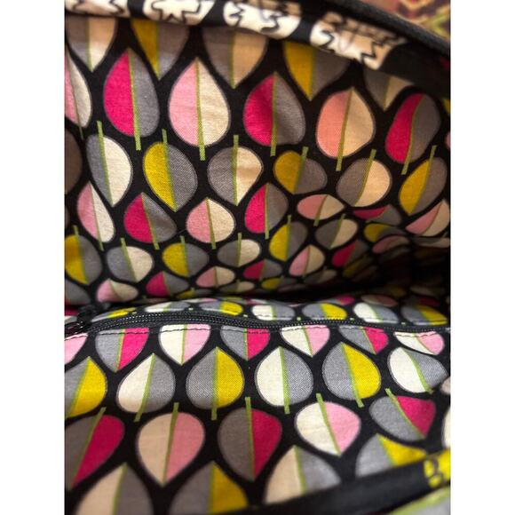 Beautiful Vera Bradley medium Moon Blooms Quilted Backpack. Lightweight, durable - Picture 5 of 5